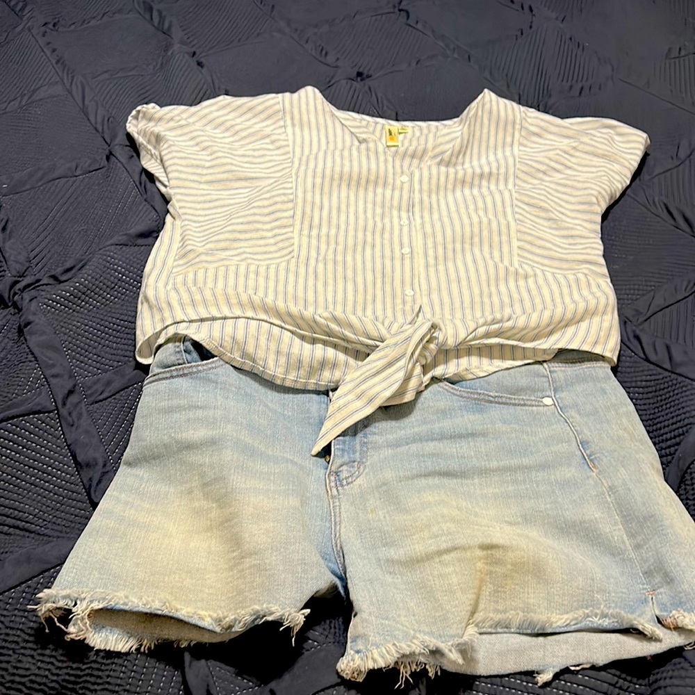 Large, Lara fashion top
